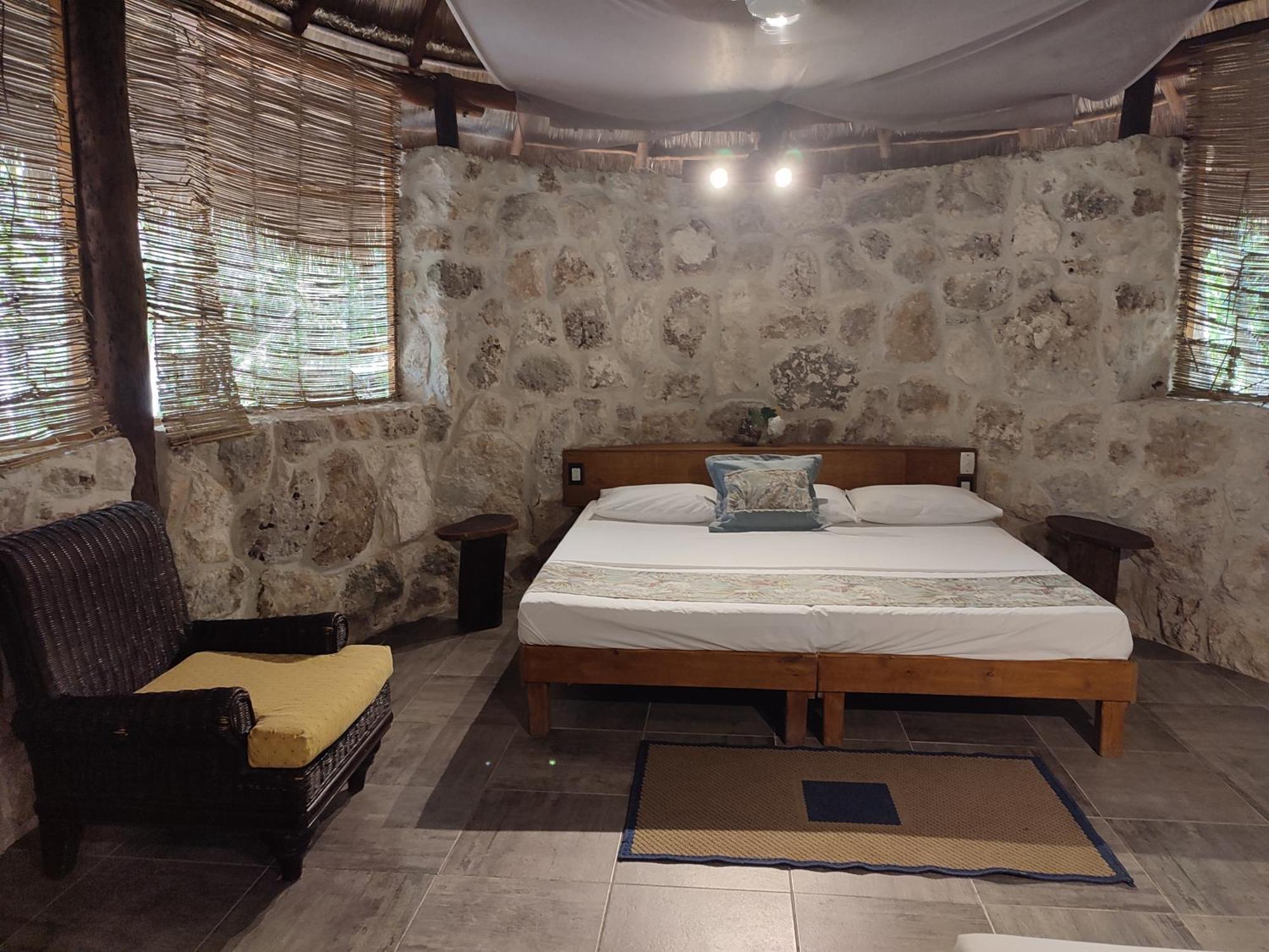 Aldea Maya-Ha Cabanas Con Cenotes Puerto Morelos Exterior photo